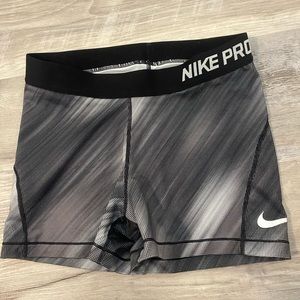 Nike pro